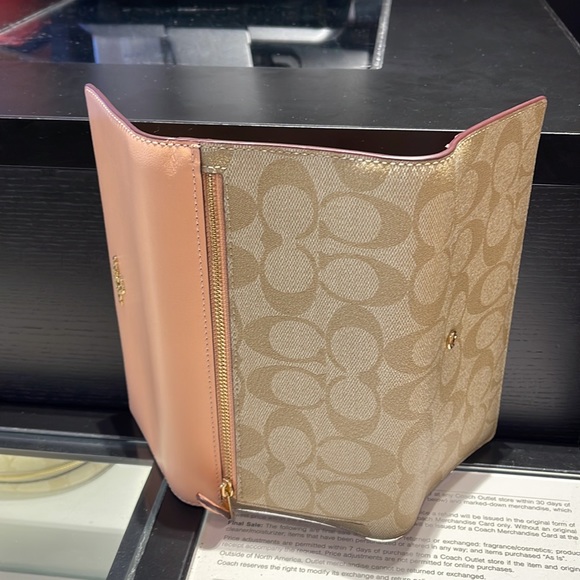 Coach Slim Trifold Wallet In Signature Canvas
IM/Light Khaki/Faded Blush - Picture 7 of 16